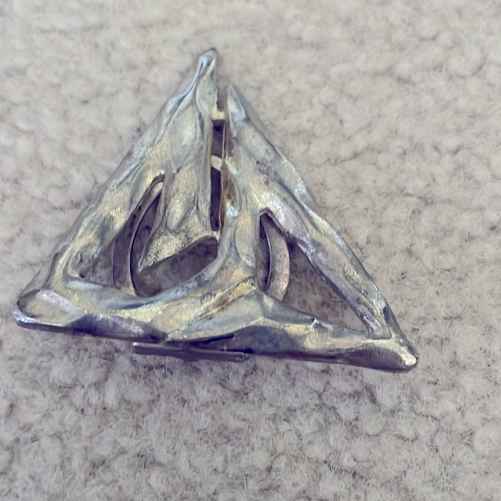 Vintage scarf clip